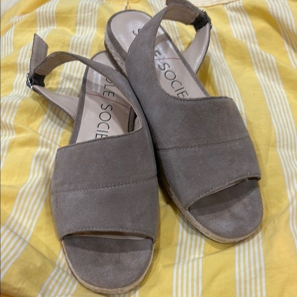 Sole Society Tan Espadrille Shoes EUC